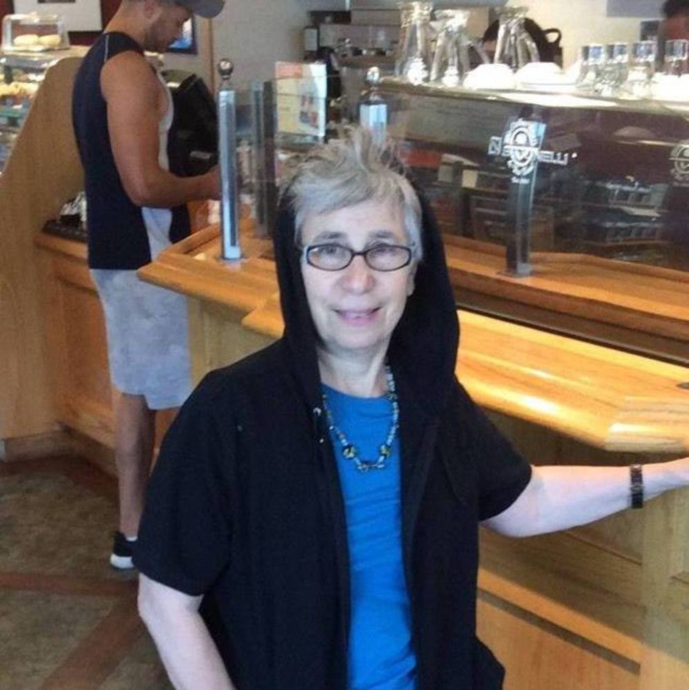 Meet your Posher, Myrna